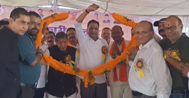 हर गांव में कम से कम एक समिति अवश्य हो, जिससे प्रत्येक किसान व परिवार आर्थिक आत्मनिर्भरता और खुशहाली से जुड़ सके : रजनीश सिंह