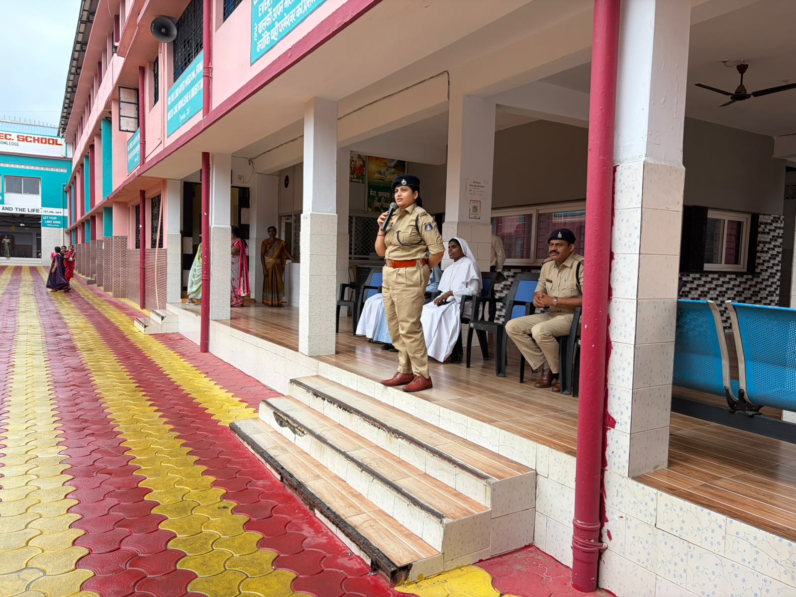"सजग कोरबा – सतर्क कोरबा" अभियान के तहत विद्यार्थियों को यातायात नियमों के पालन एवं सड़क सुरक्षा का दिया गया संदेश